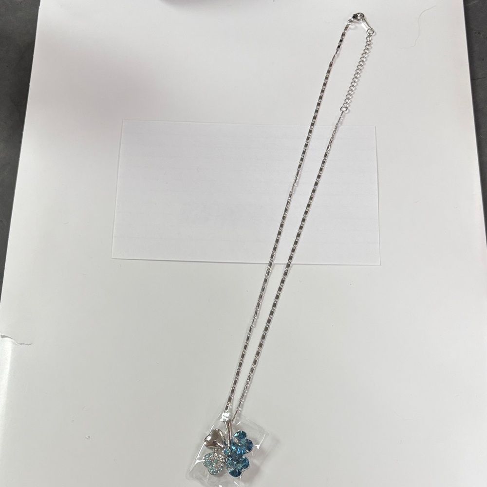 Silver and Blue clover Pendant Necklace